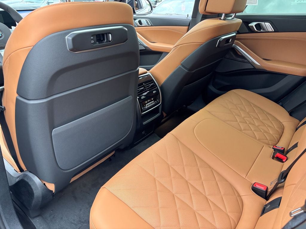 2027 BMW X6 xDrive40i