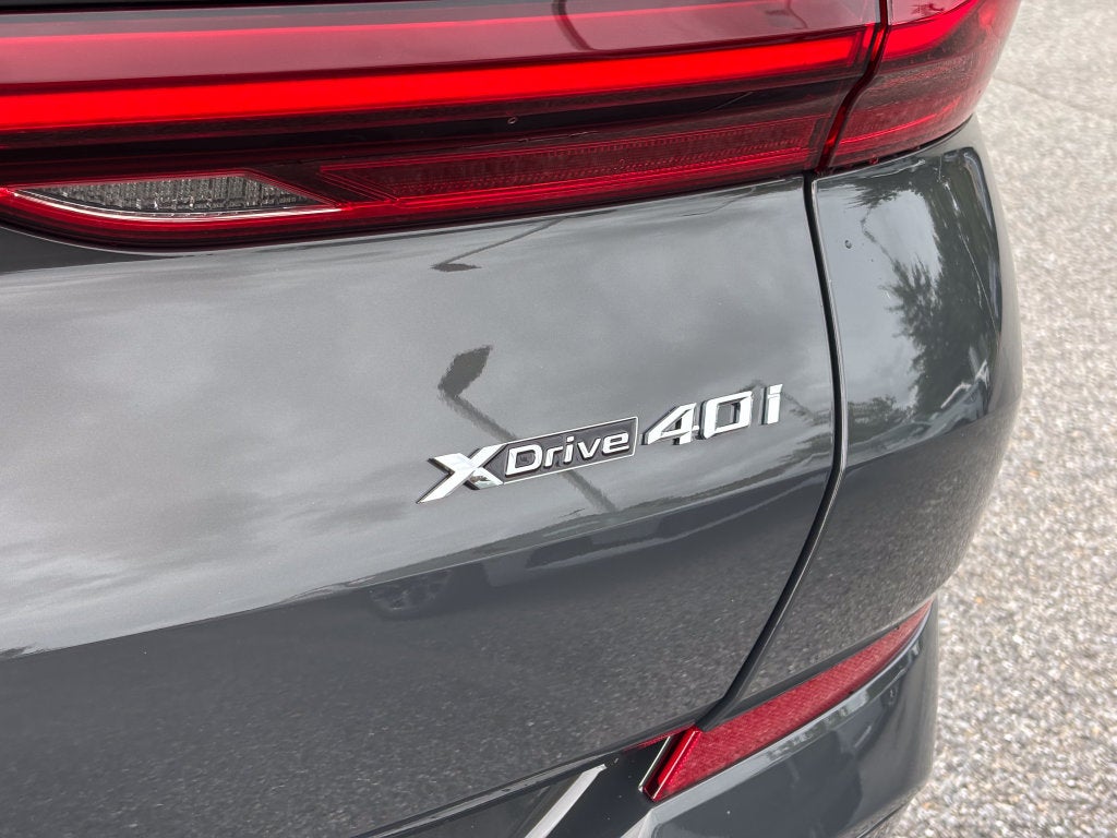 2027 BMW X6 xDrive40i