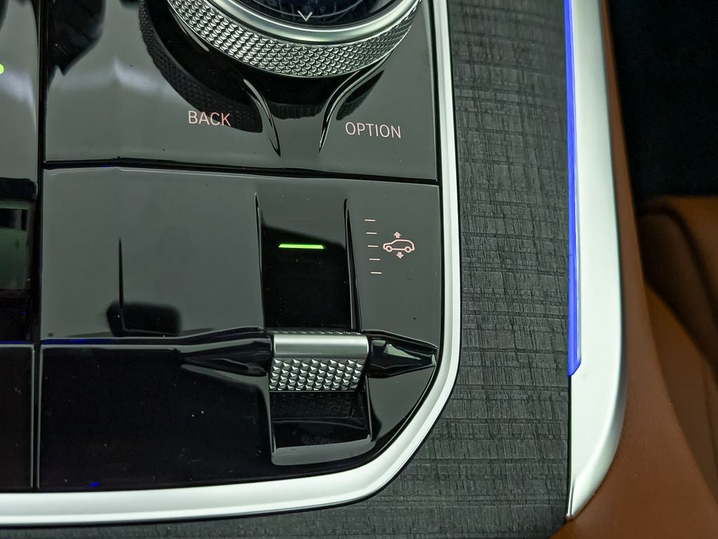 2026 BMW X7 ALPINA XB7