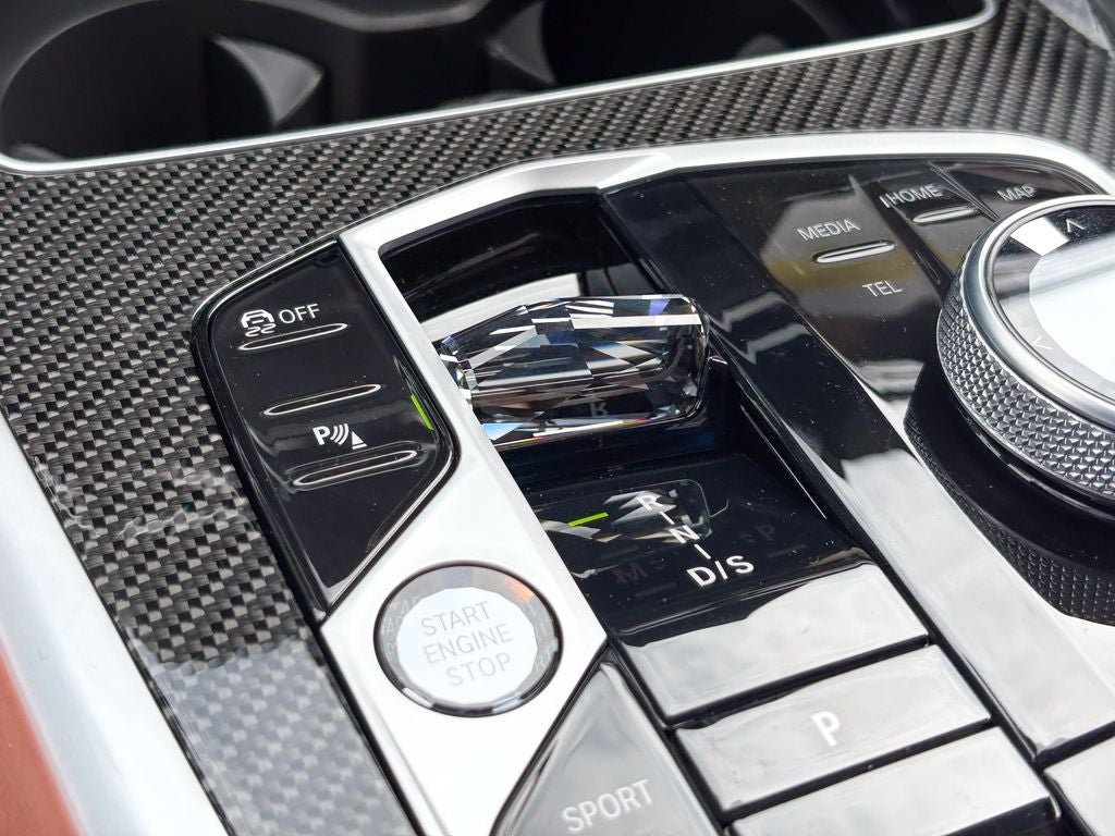 2027 BMW X6 M60i