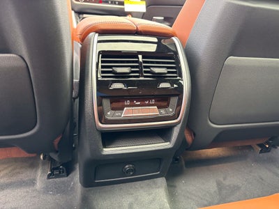 2027 BMW X6 M60i