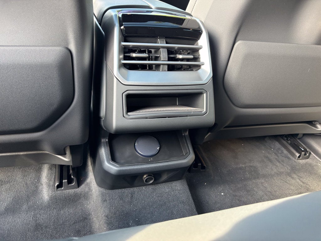 2027 BMW X5 40 xDrive
