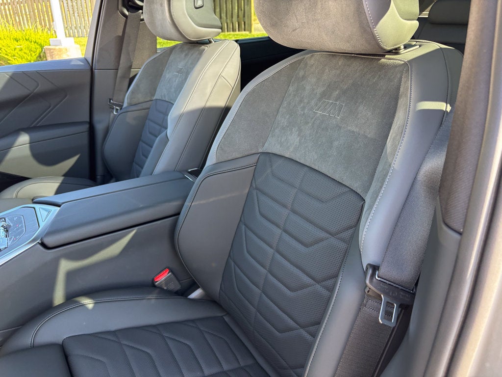 2027 BMW X5 Base