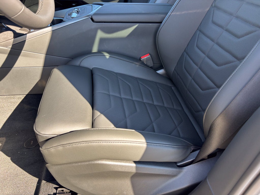 2027 BMW X5 Base