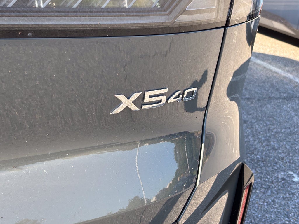 2027 BMW X5 Base