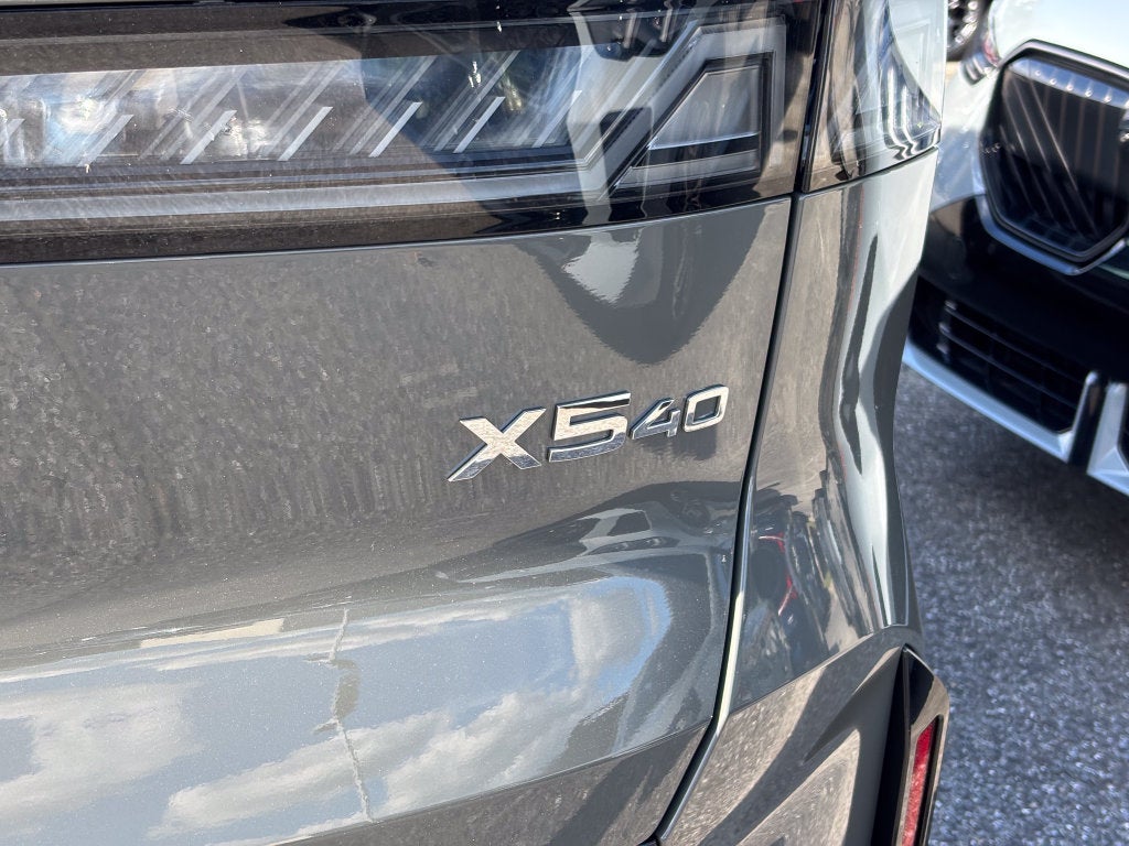 2027 BMW X5 40 xDrive