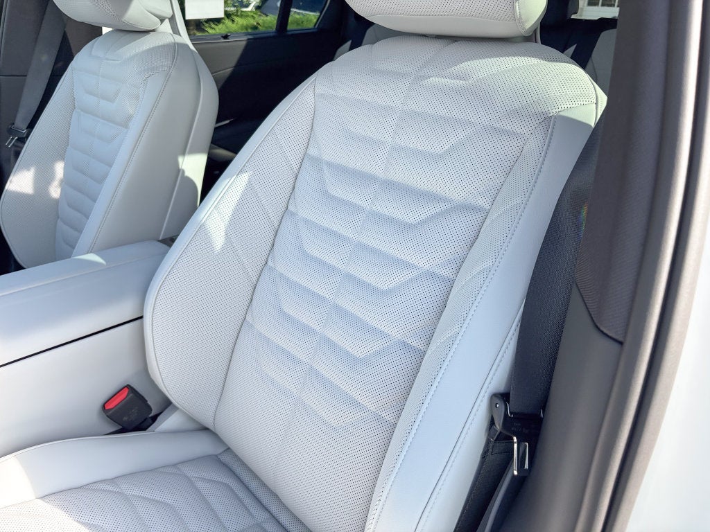 2027 BMW X5 Base
