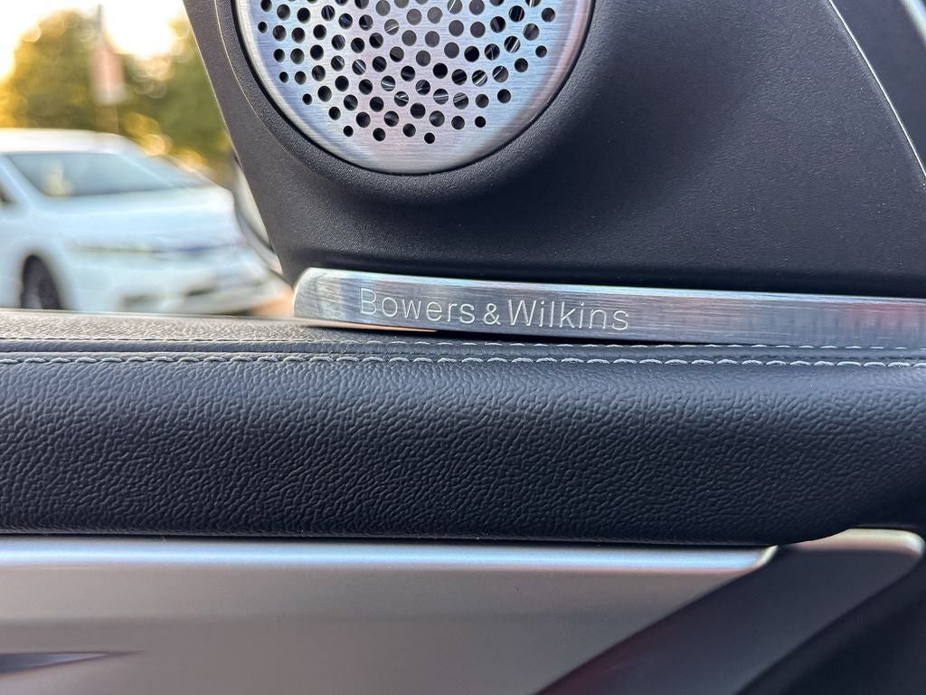 2026 BMW XM Base - Photo 15