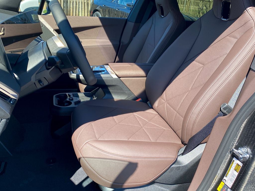 2026 BMW iX xDrive45