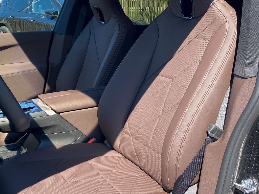 2026 BMW iX xDrive45