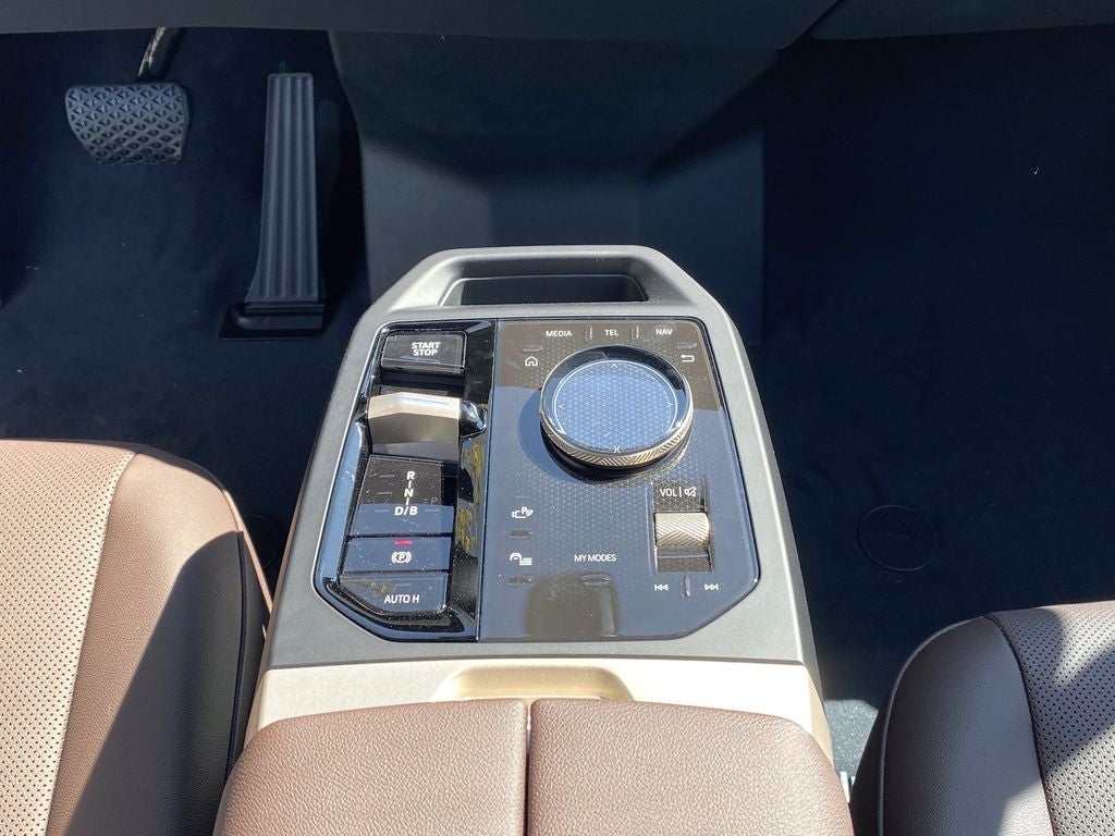 2026 BMW iX xDrive45