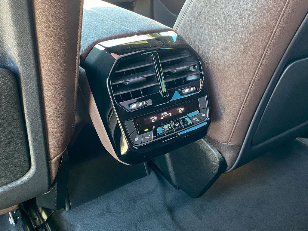 2026 BMW iX xDrive45