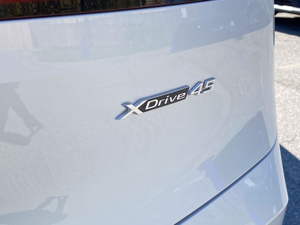 2026 BMW iX xDrive45