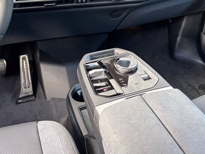 2026 BMW iX xDrive45