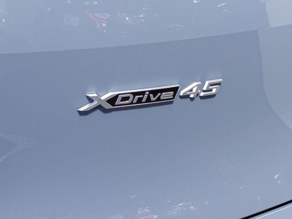 2026 BMW iX xDrive45