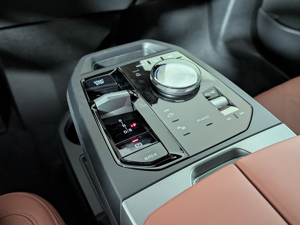 2026 BMW iX xDrive45