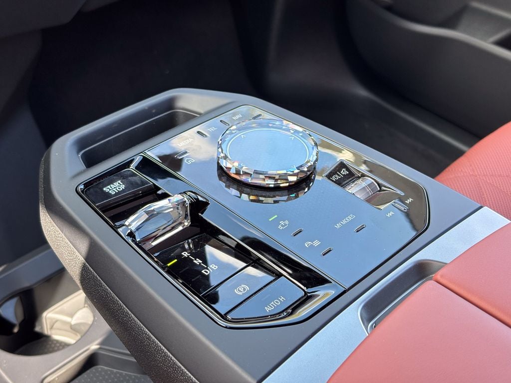 2026 BMW iX xDrive45