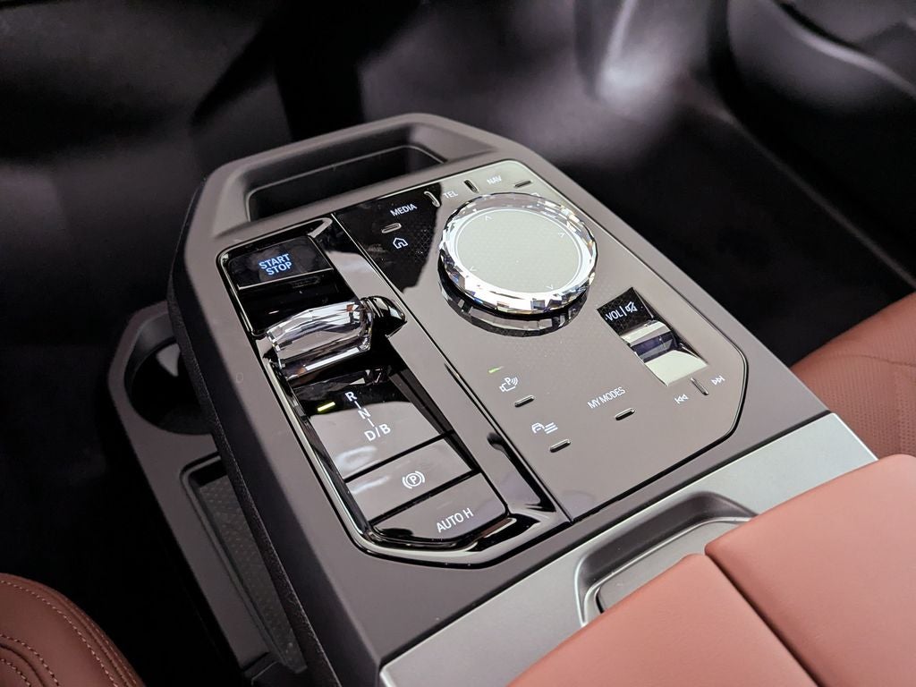 2026 BMW iX xDrive60