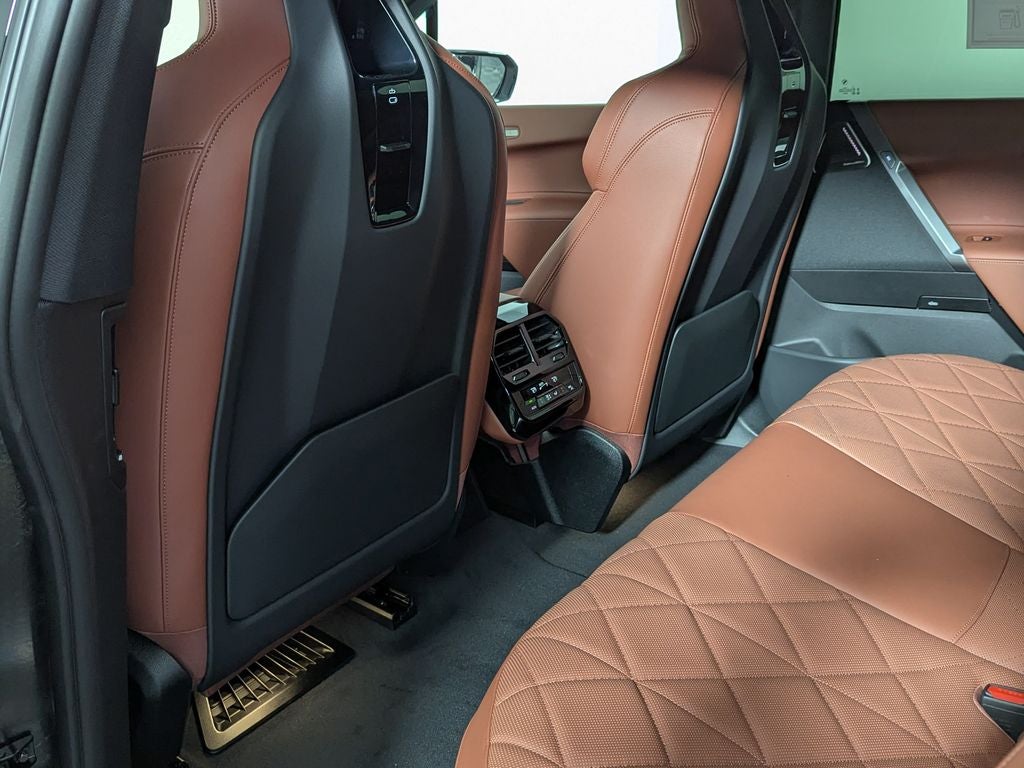 2026 BMW iX xDrive60