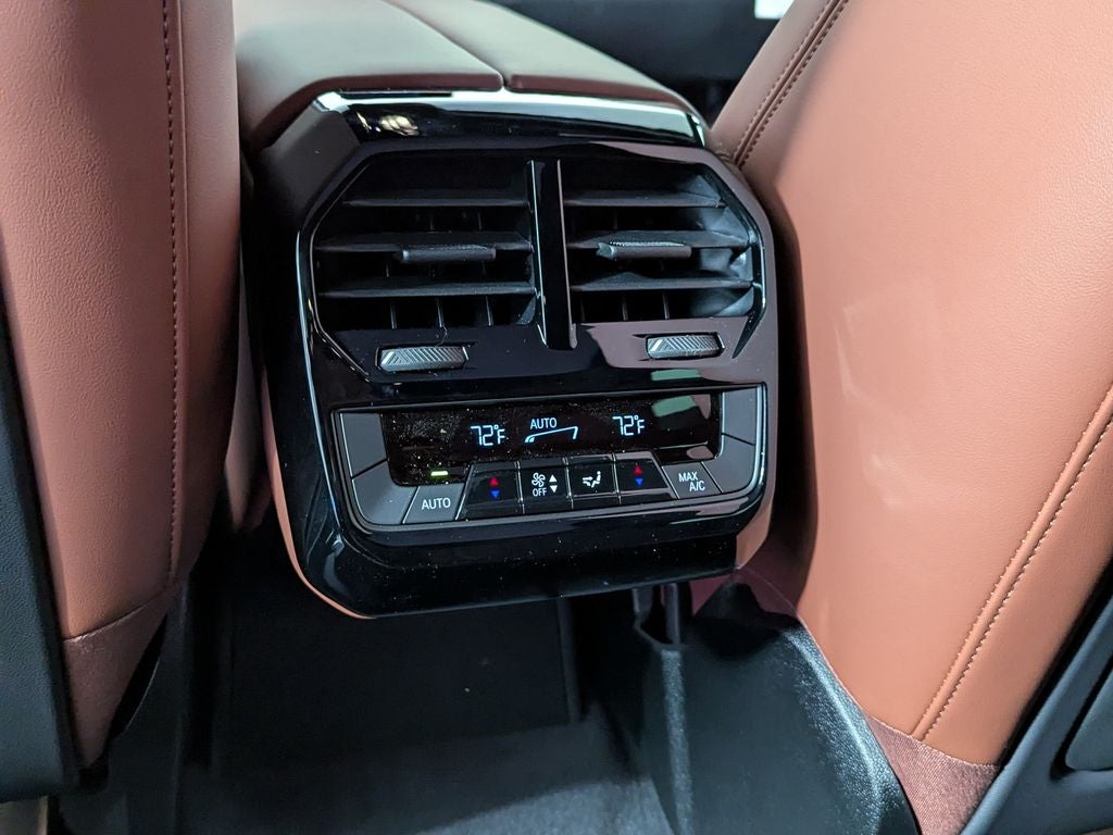 2026 BMW iX xDrive60