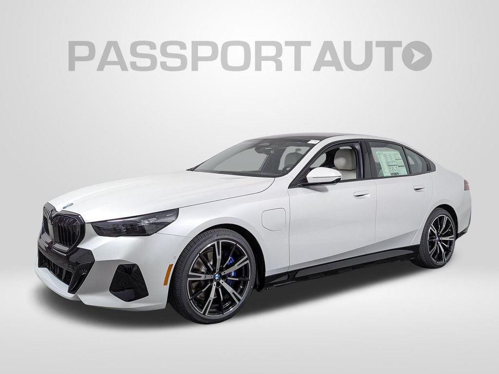 2027 BMW 550e 550e xDrive