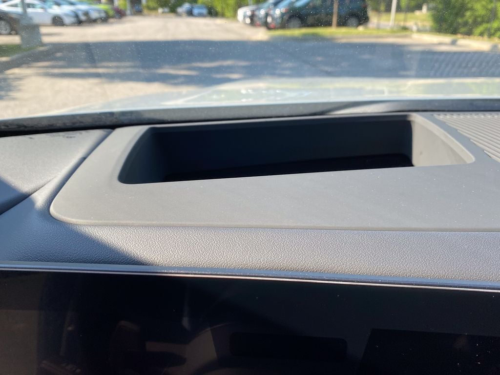 2027 BMW 550e 550e xDrive