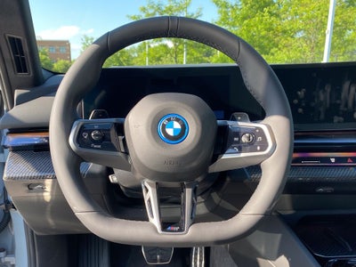 2027 BMW 550e 550e xDrive
