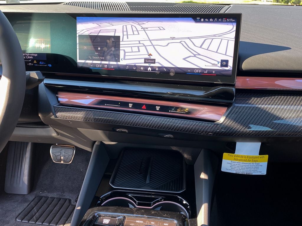 2027 BMW 550e 550e xDrive