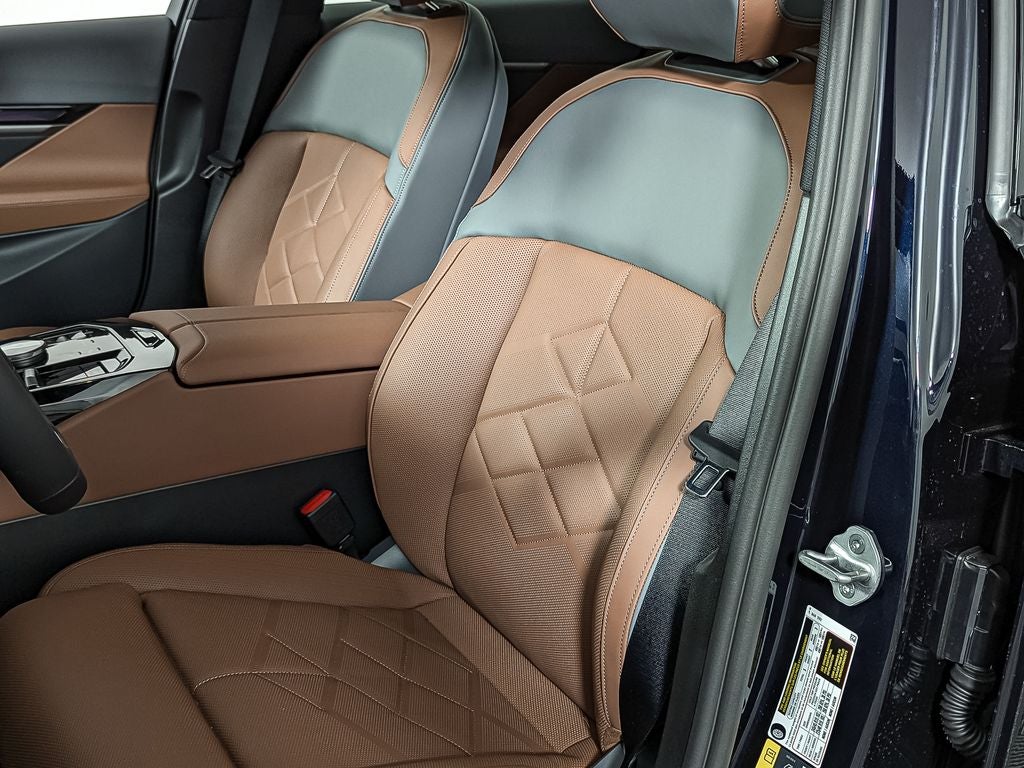 2026 BMW 5 Series 550e xDrive