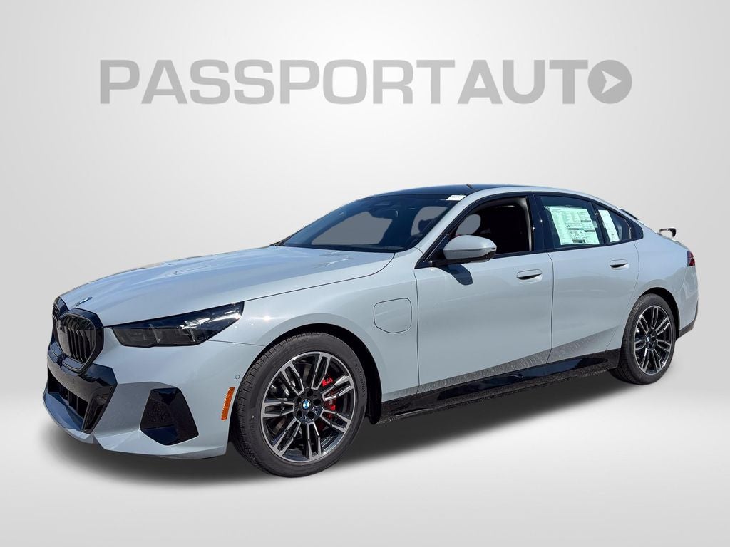 2027 BMW 5 Series 550e xDrive Sedan's photo