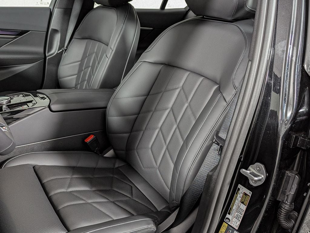 2026 BMW 5 Series 550e xDrive