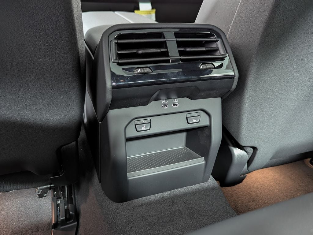 2026 BMW 5 Series 550e xDrive