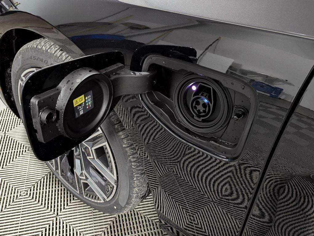 2026 BMW 5 Series 550e xDrive