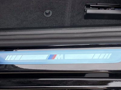 2027 BMW 550e Base