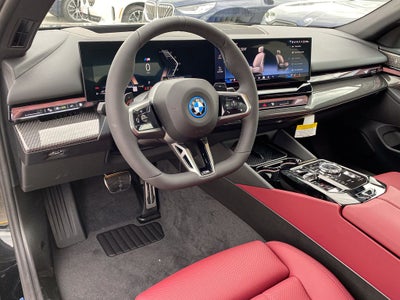 2027 BMW 550e Base
