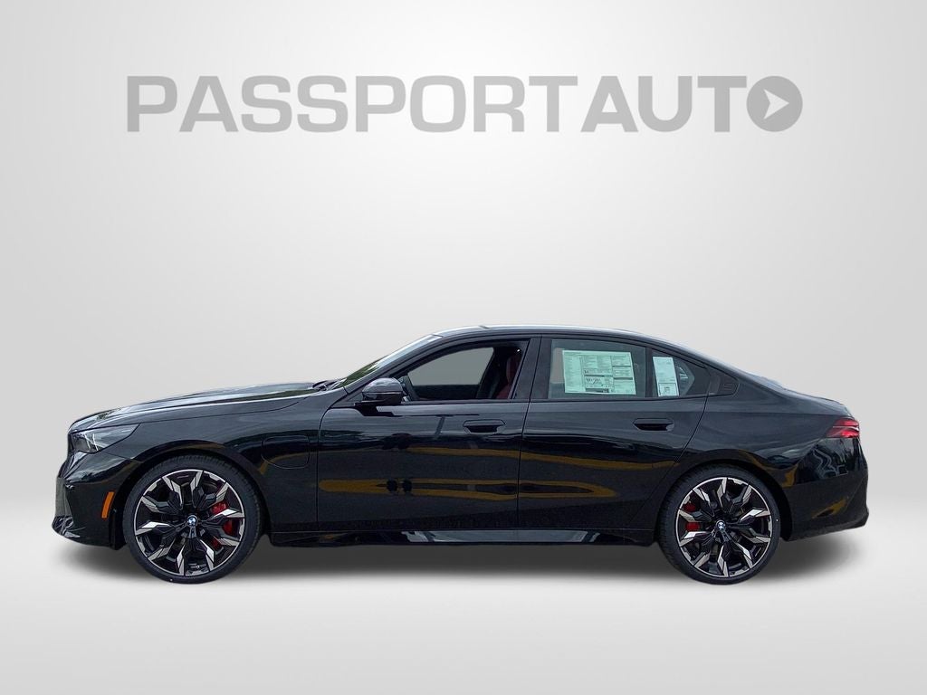 2027 BMW 550e Base