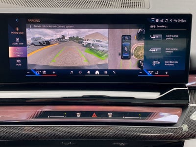 2027 BMW 550e Base