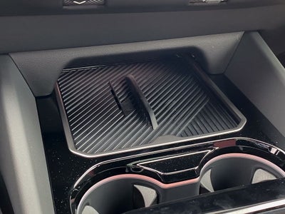 2027 BMW 550e Base