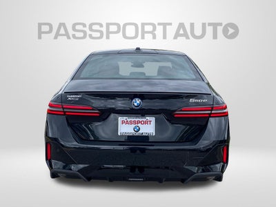 2027 BMW 550e Base