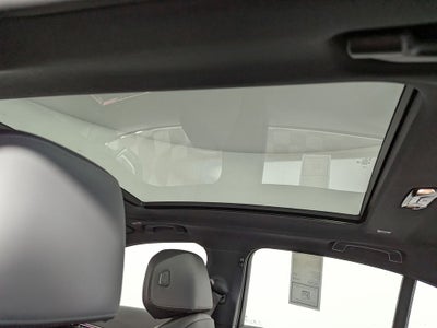 2027 BMW 550e Base