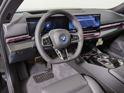 2027 BMW 550e Base