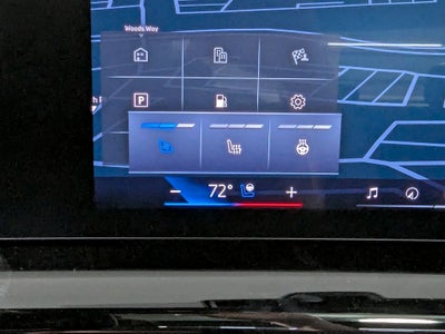 2027 BMW 550e Base