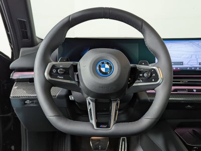 2027 BMW 550e Base
