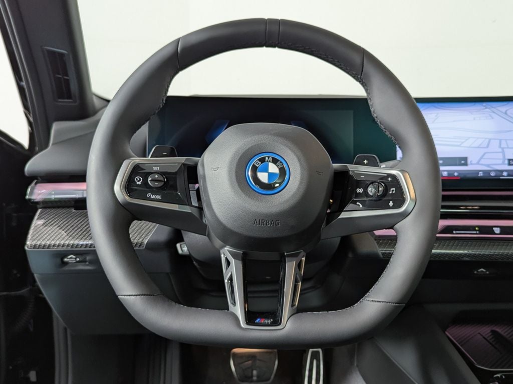 2027 BMW 550e Base