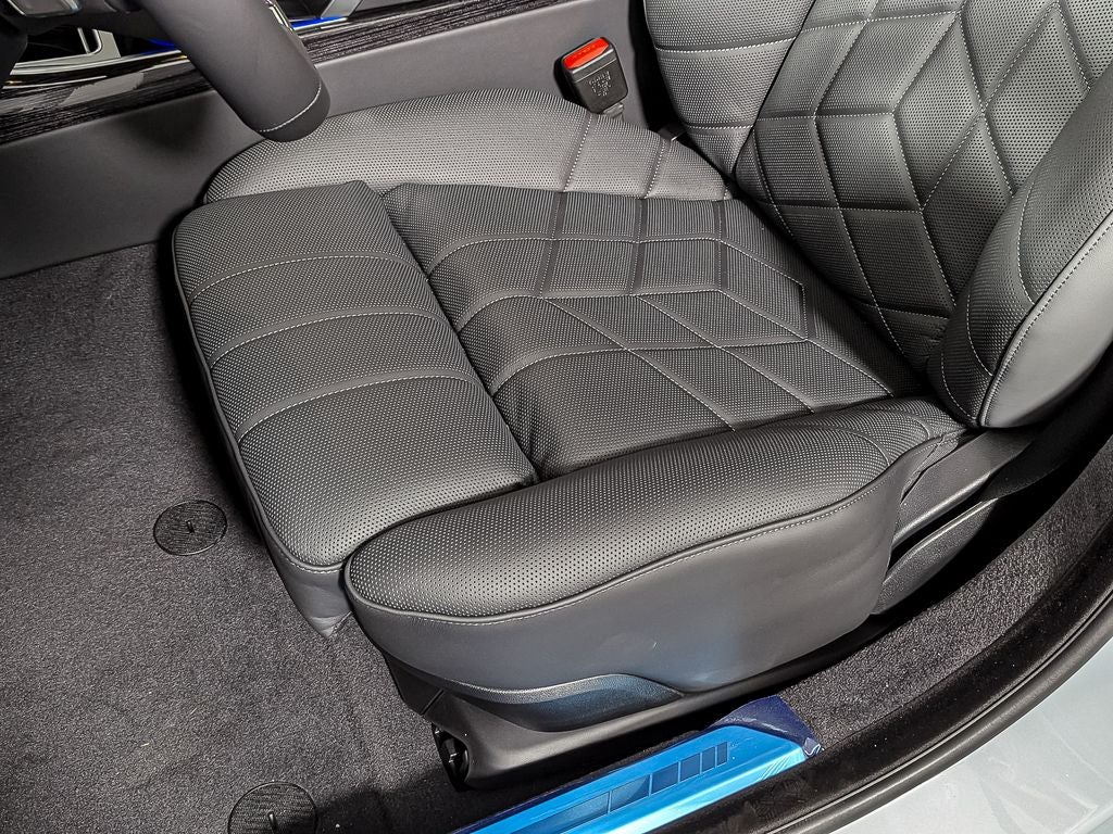 2026 BMW 7 Series 740i xDrive