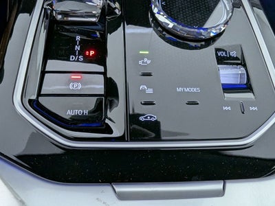 2026 BMW 7 Series 750e xDrive