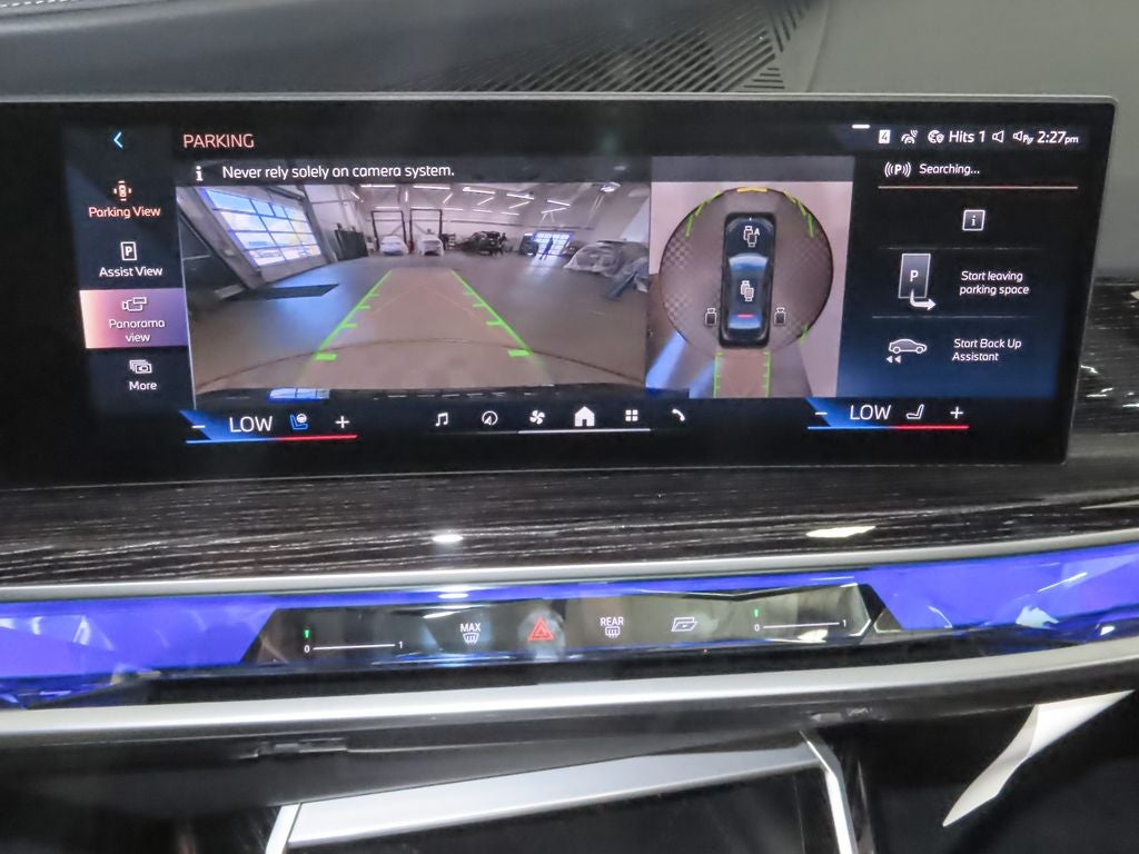 2025 BMW 7 Series 750e xDrive