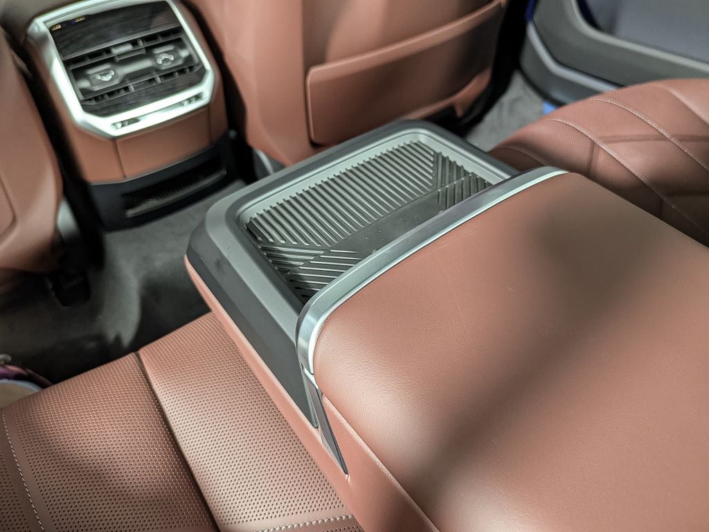 2026 BMW 7 Series 750e xDrive