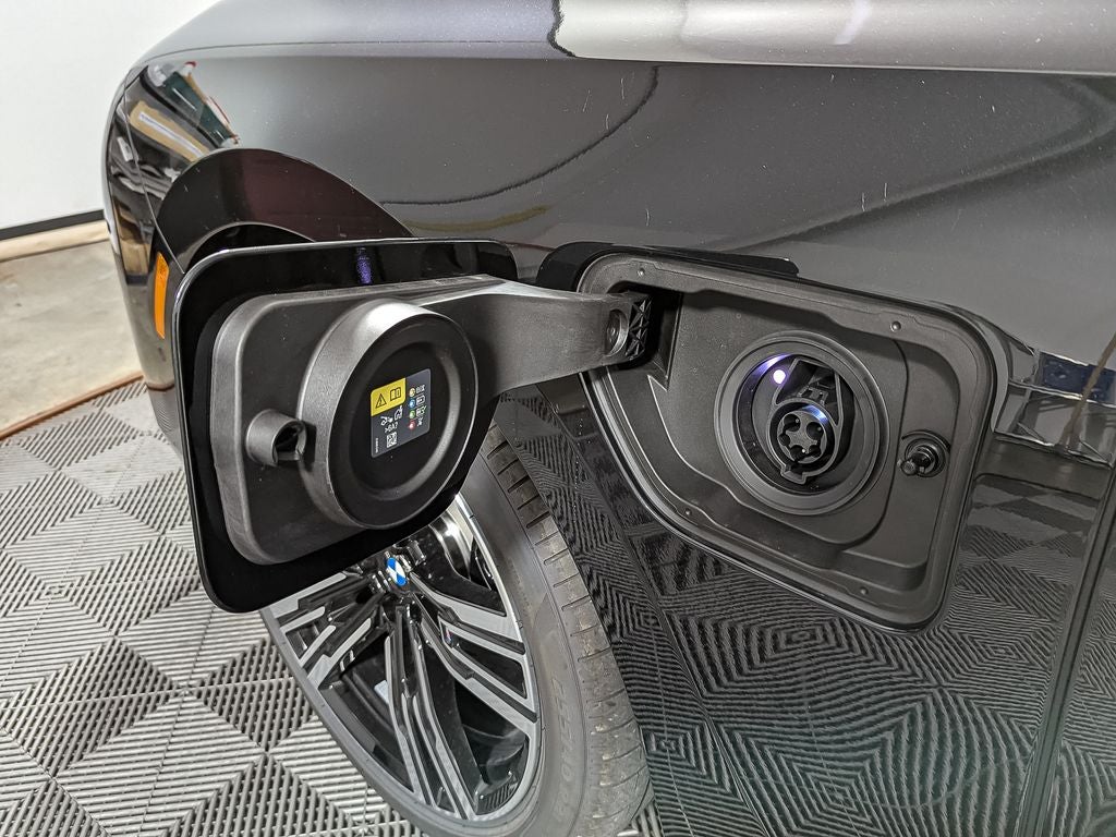 2026 BMW 7 Series 750e xDrive