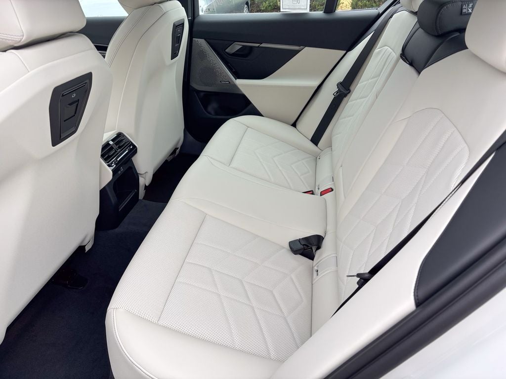 2026 BMW 5 Series 530i xDrive